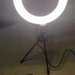 Ring Light Led Mesa Iluminador Pequena 6 Polegada IZELIGHT photo review