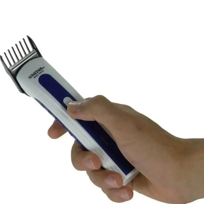 Máquina de Cortar Cabelo Recarregável Bivolt IZECut Máquina de Cortar Cabelo Recarregável Bivolt IZECut