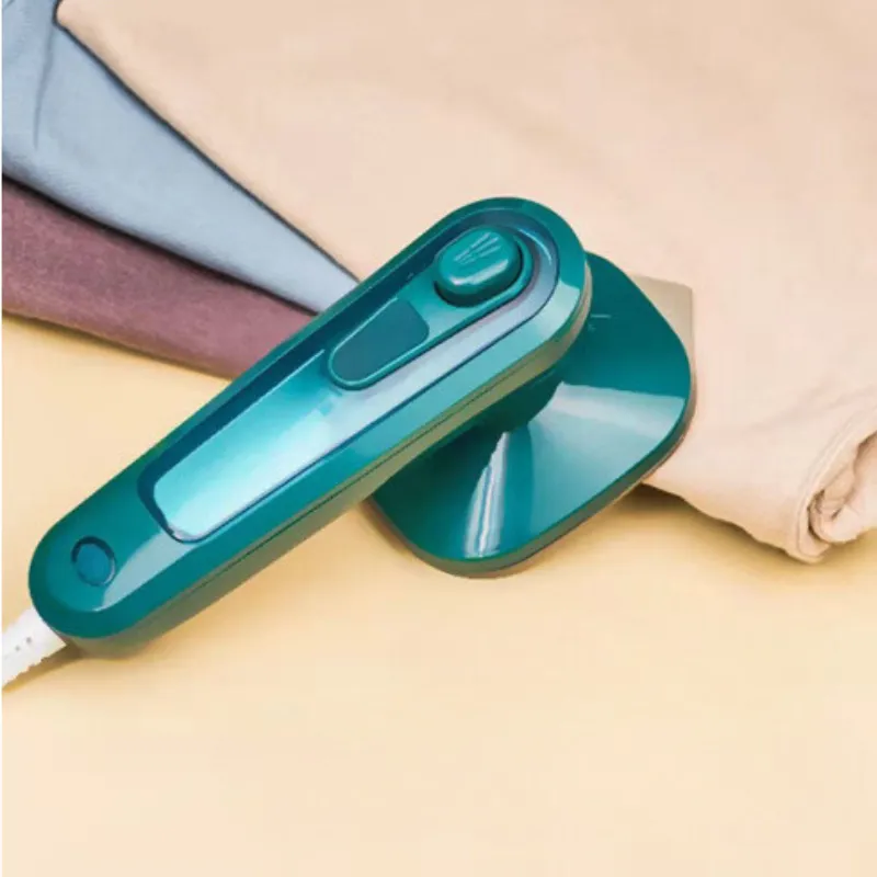 Mini Ferro de Passar a Vapor Portátil IZESmooth Mini Ferro de Passar a Vapor Portátil IZESmooth