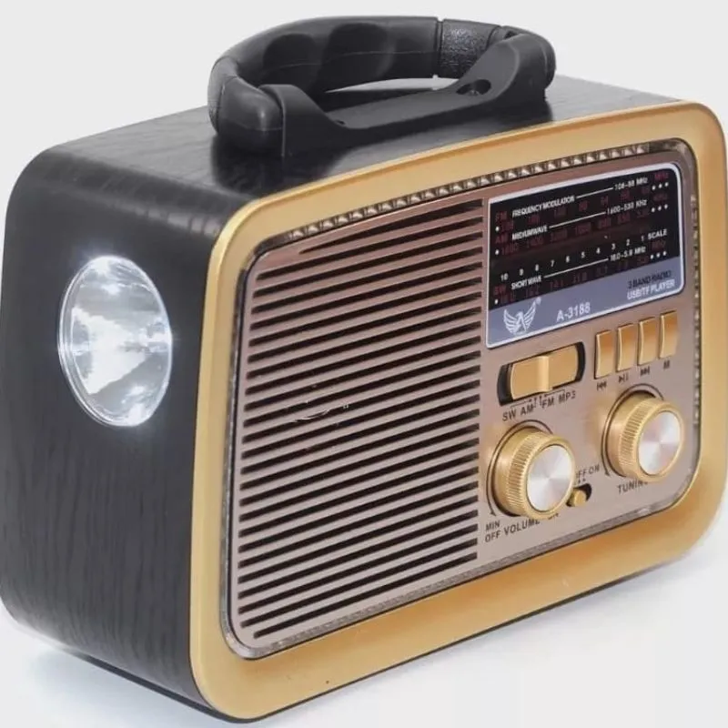 Rádio Retrô USB MicroSD com Lanterna IZERetro Rádio Retrô USB MicroSD com Lanterna IZERetro