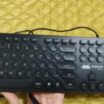 Teclado com Teclas Redondas LED RGB IZEBoard photo review
