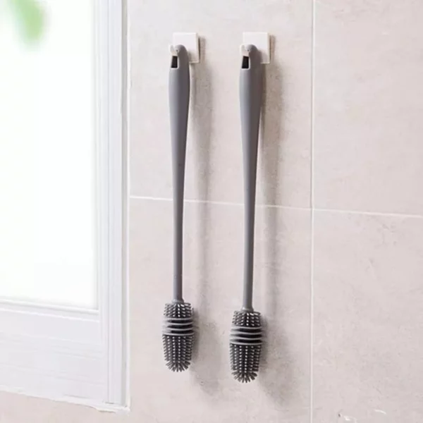 Escova Lavar Garrafa IZECLEAN SILICONE BRUSH IZESHOP Escova Lavar Garrafa IZECLEAN SILICONE BRUSH - Imagem 3: Detalhes de limpeza