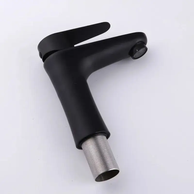 torneira-monocomando-izegourmetblack-4.webp Torneira Monocomando IZEGourmetBlack IZESHOP