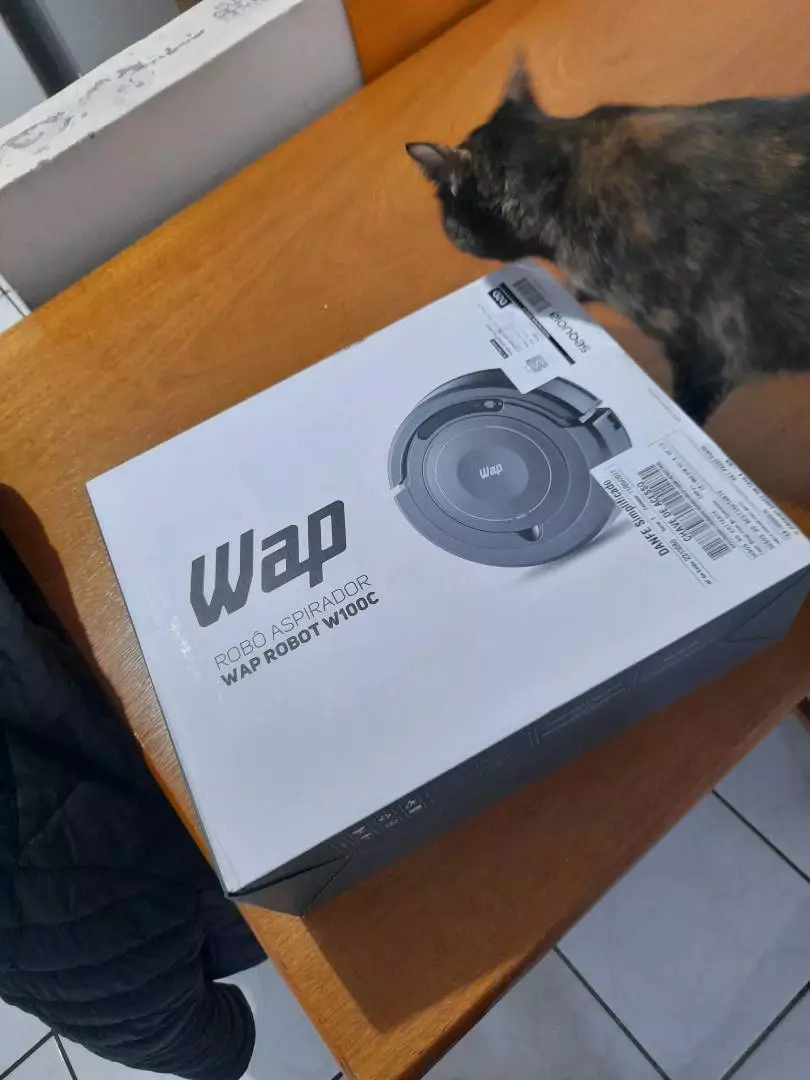 Robô Aspirador WAP Limpeza Total Bivolt IZENAVIGATE photo review