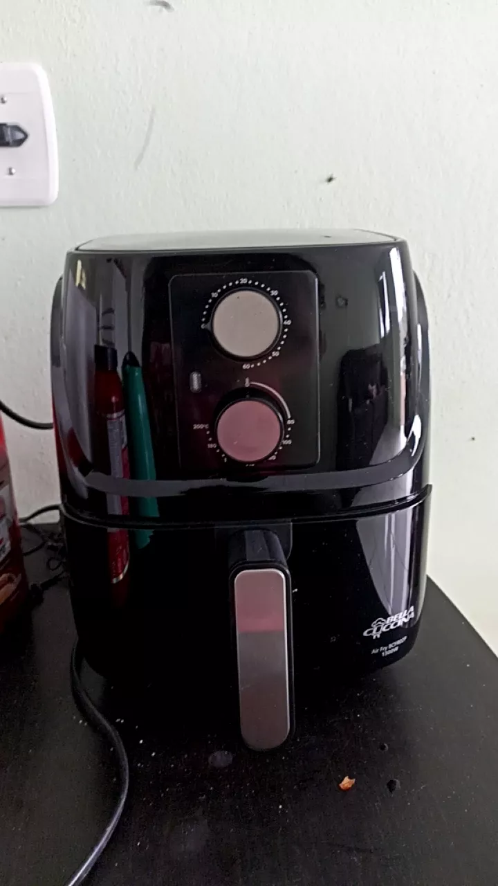 Air Fryer Britânia 3L 1300W Antiaderente IZECOOK PRO photo review