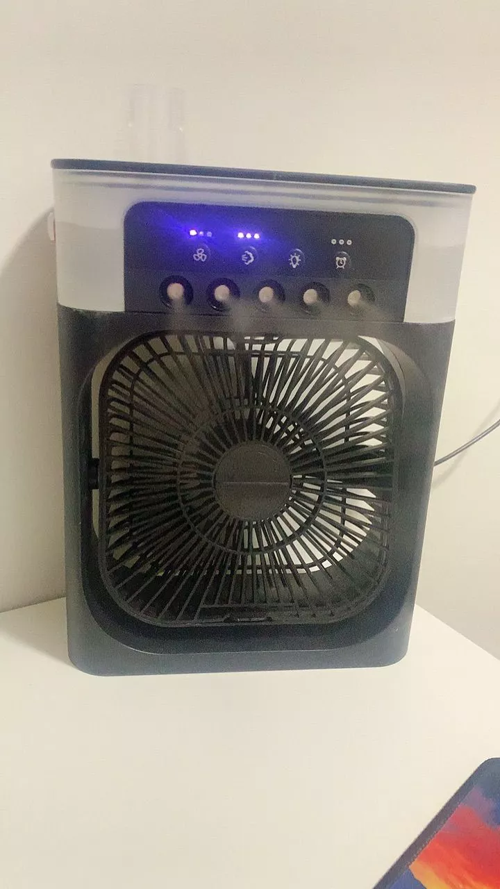 Mini Ventilador Umidificador USB LED IZECOOL COMPACT photo review
