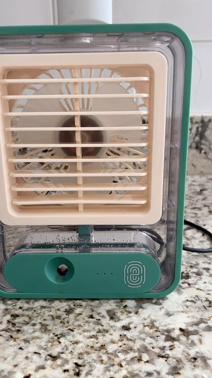 Mini Ventilador Umidificador USB LED IZECOOL COMPACT photo review