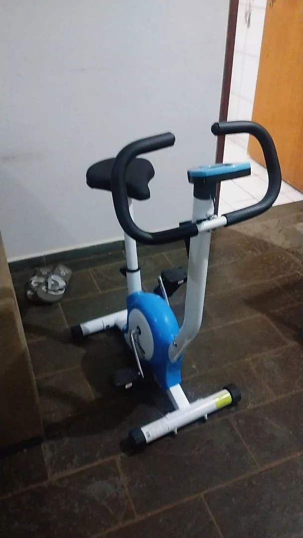 Bicicleta Ergométrica com Monitor Mile Fitness até 120kg IZEHEALTH PRO photo review