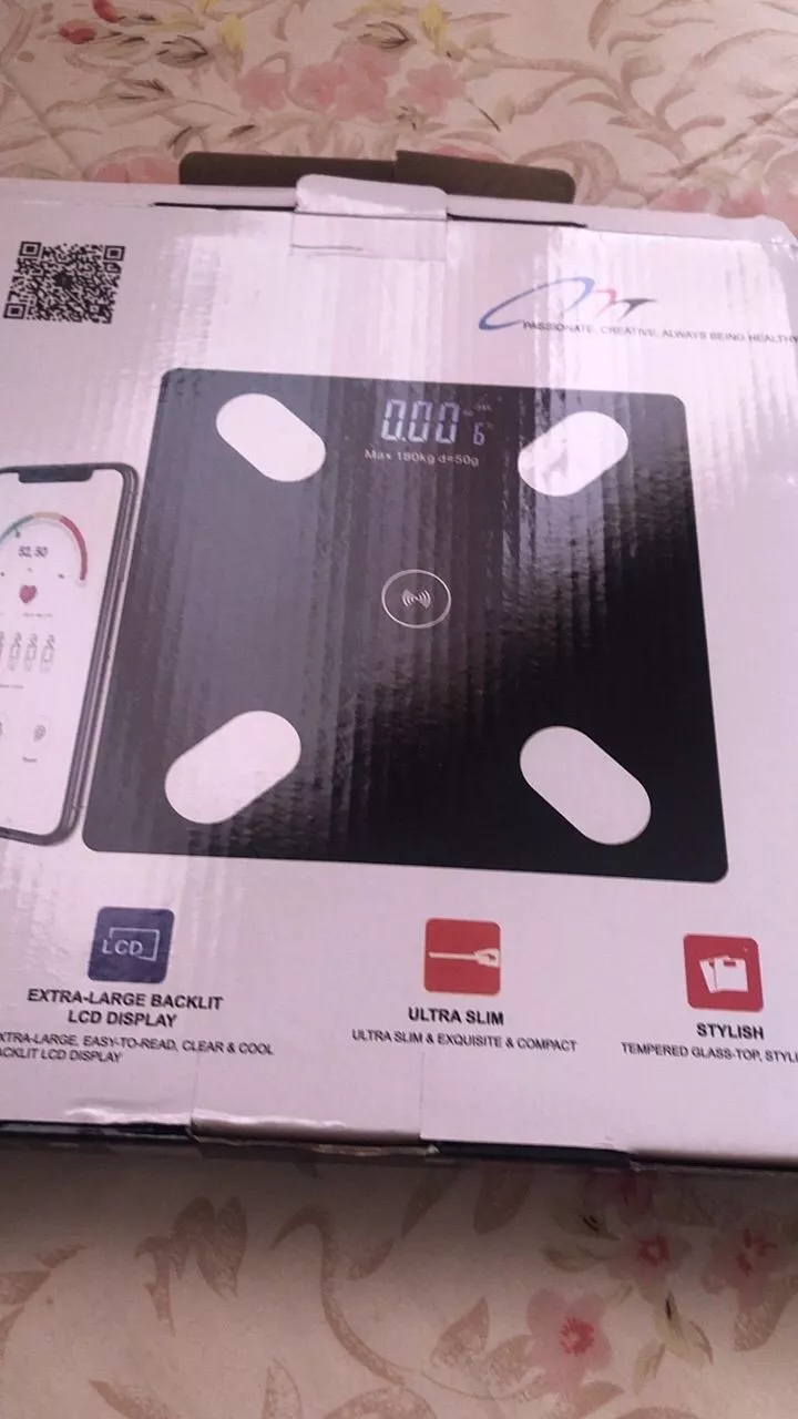 Balança Digital Corporal Bioimpedância 180kg IZEHEALTH CHECK photo review
