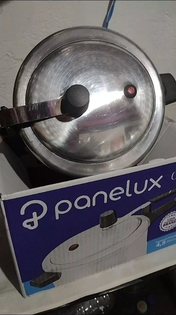 Panela de Pressão Alumínio Polido 4,5L Baquelite IZEFAST COOK photo review