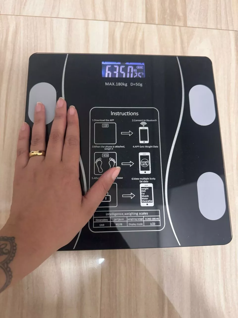 Balança Digital Corporal Bioimpedância 180kg IZEHEALTH CHECK photo review