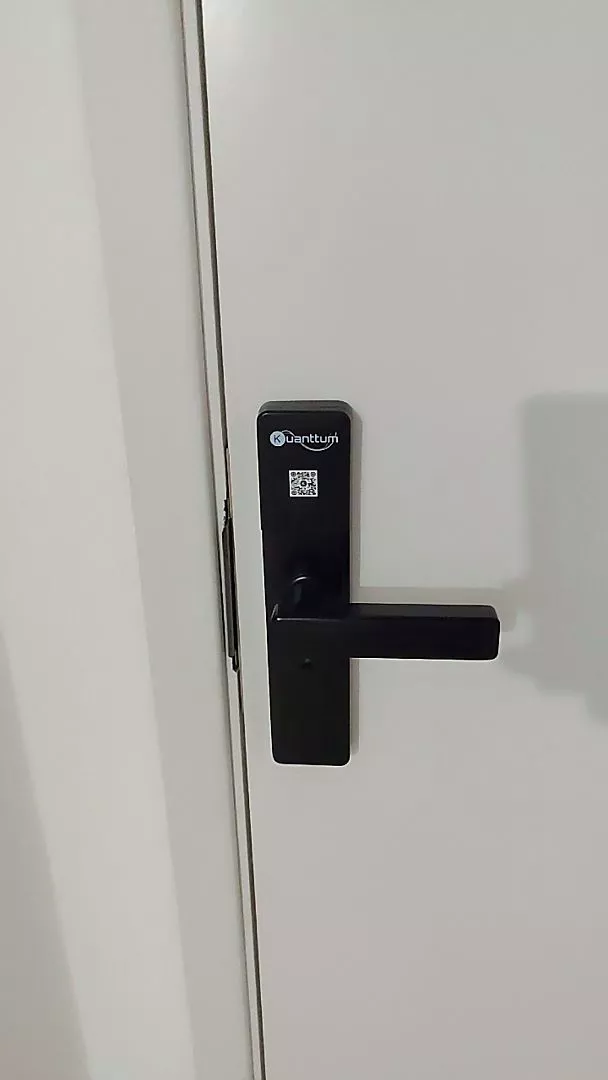 Fechadura Eletrônica Digital Biometrica Senha Kuanttum IZESAFE LOCK photo review