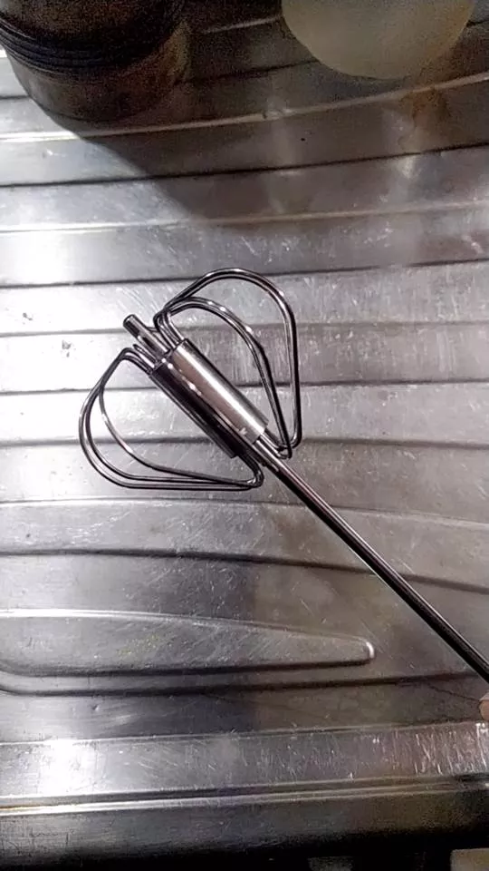 Batedor de Ovos Inox Manual 30cm Para Claras Café IZEHANDY WHISK photo review