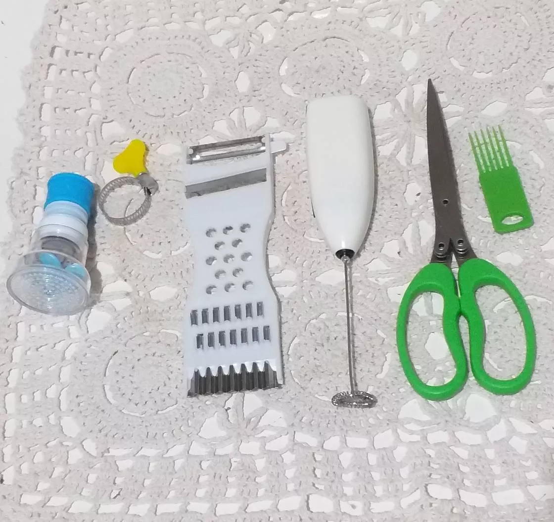 Tesoura 5 Lâminas Inox Multiuso para Cozinha, Corte Preciso de Hortaliças, Cabo Anatômico - IZECUT PRO photo review