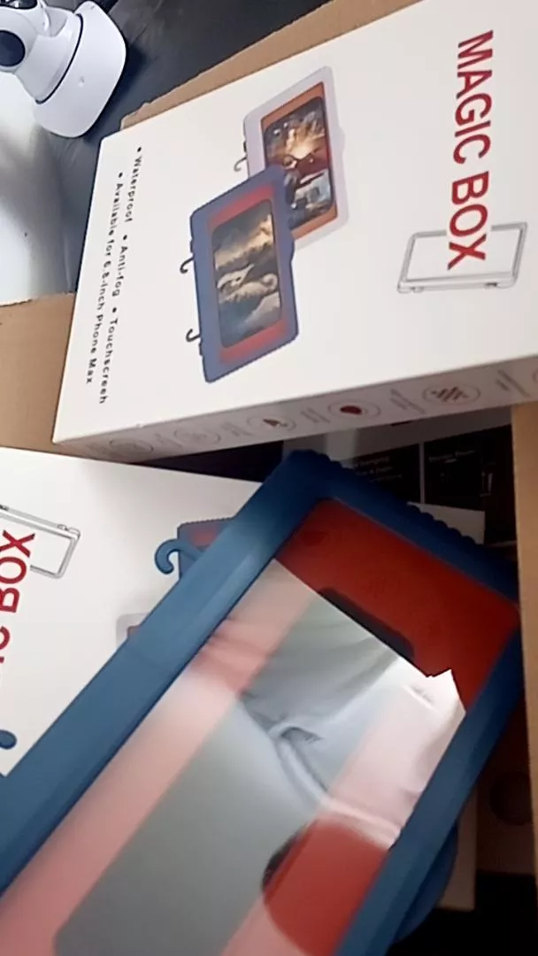 Suporte de Celular à Prova D’Água para Banheiro e Cozinha, Sensível ao Toque, Instalação Sem Furos IZESAFE TOUCH photo review