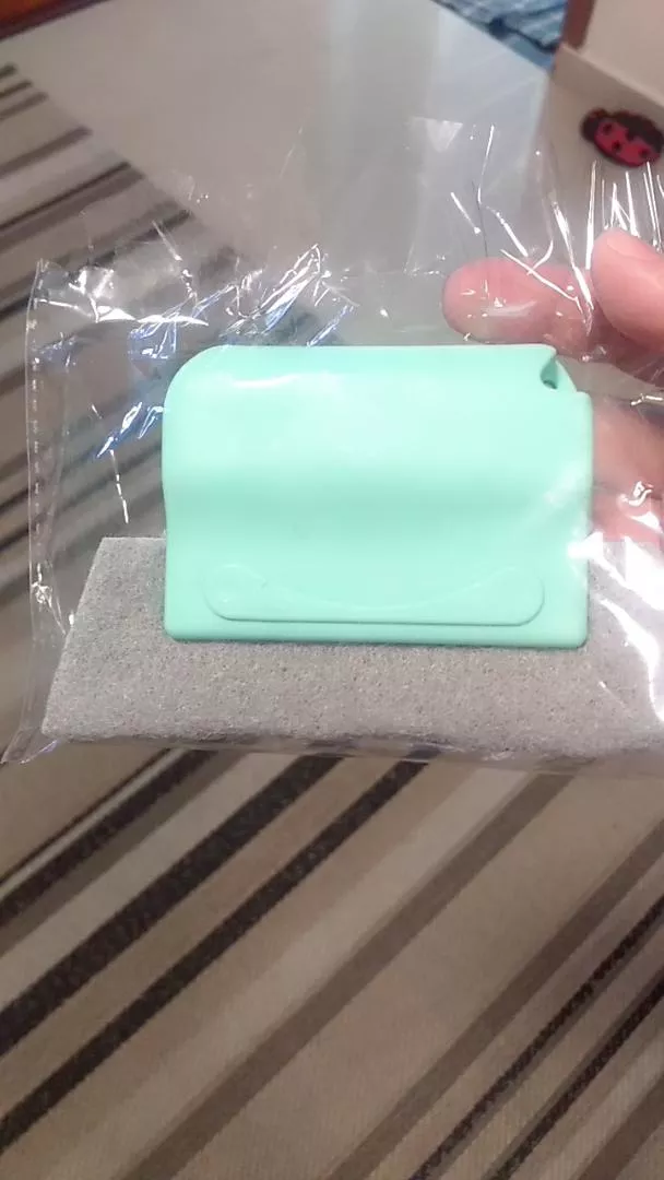 Escova de Limpeza para Trilhos e Cantos Microfibra Pegador Plástico IZECLEAN FIX photo review