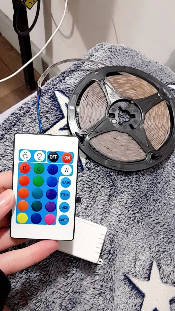 Fita LED RGB 5m Controle Remoto Econômica Iluminação Decorativa IZEFLASH COLOR photo review