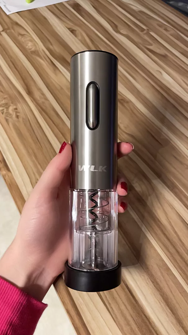 Abridor de Vinho Elétrico Recarregável Inox com Tampa a Vácuo IZEOPEN PRO photo review