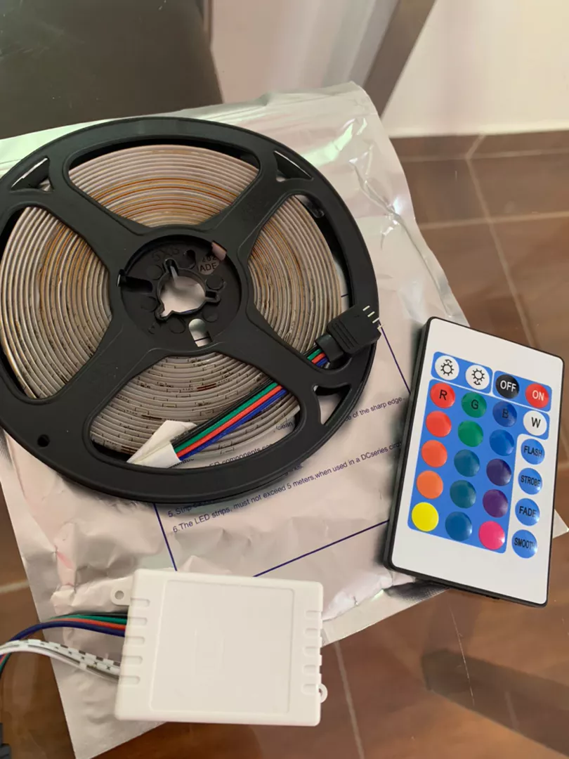 Fita LED RGB 5m Controle Remoto Econômica Iluminação Decorativa IZEFLASH COLOR photo review