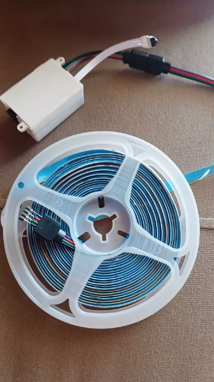 Fita LED RGB 5m Controle Remoto Econômica Iluminação Decorativa IZEFLASH COLOR photo review