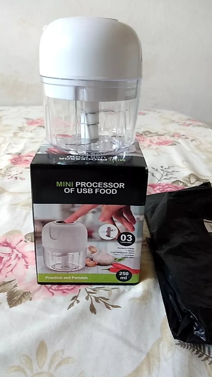 Mini Processador de Alimentos 250ml Sem Fio Portátil IZECHOPPER PRO photo review