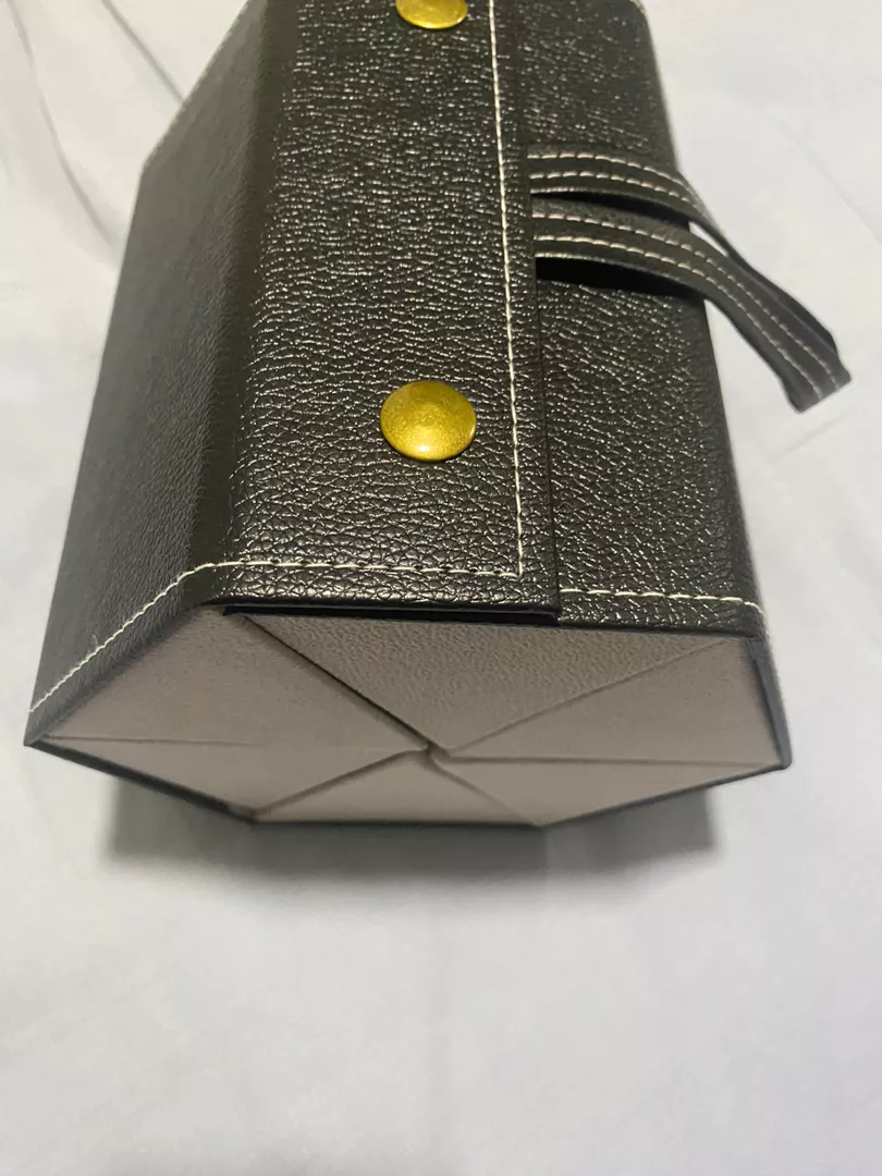 Organizador de Óculos Dobrável 3 Lugares Couro PU, Portátil e Ecológico IZECASE FOLD photo review