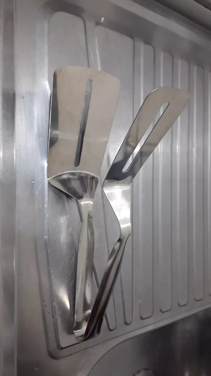 Pinça Pegadora Dupla em Inox Articulada para Churrasco, Hambúrguer e Panqueca IZEGRIP FLEX photo review
