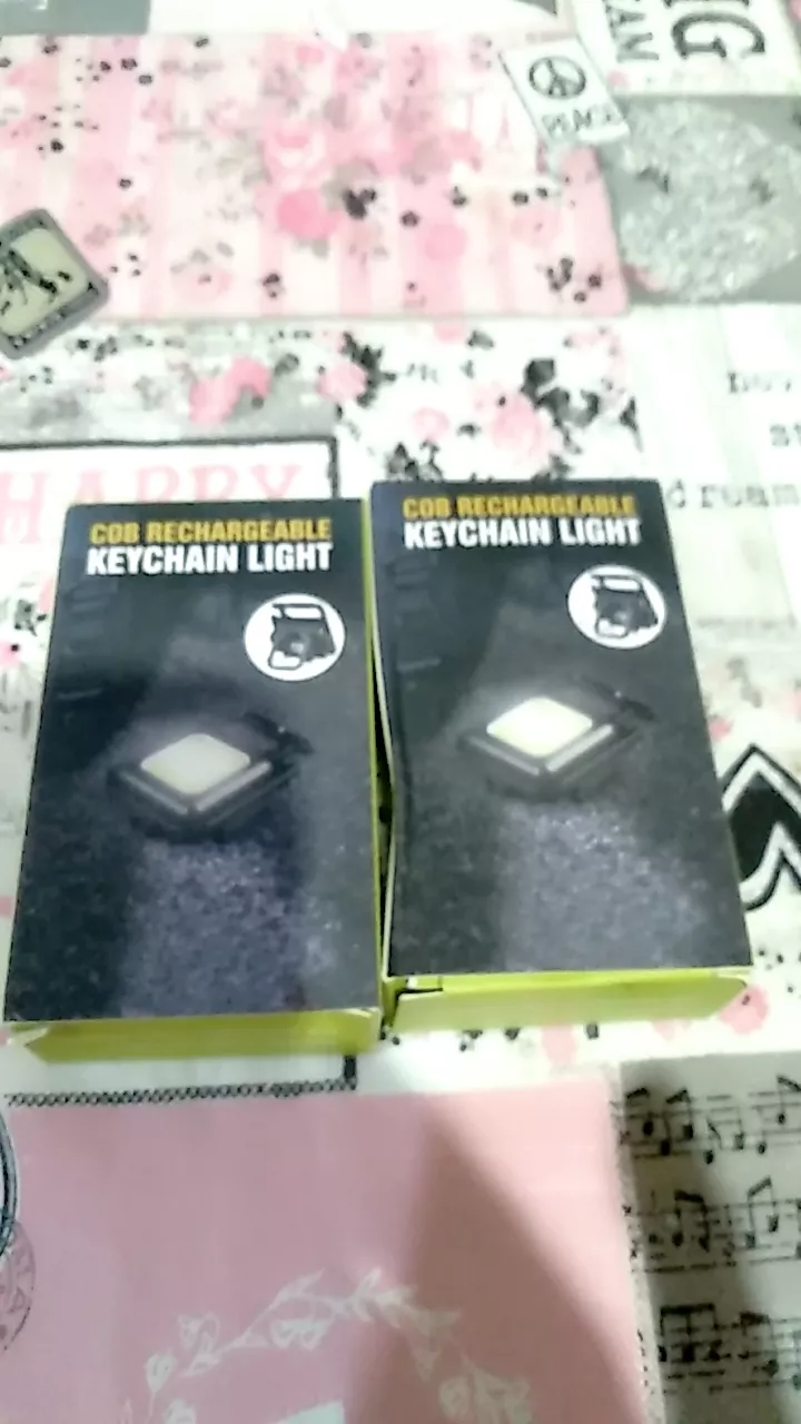 Mini Lanterna Led Portátil USB Recarregável Tática Abridor IZEFLASH PRO photo review