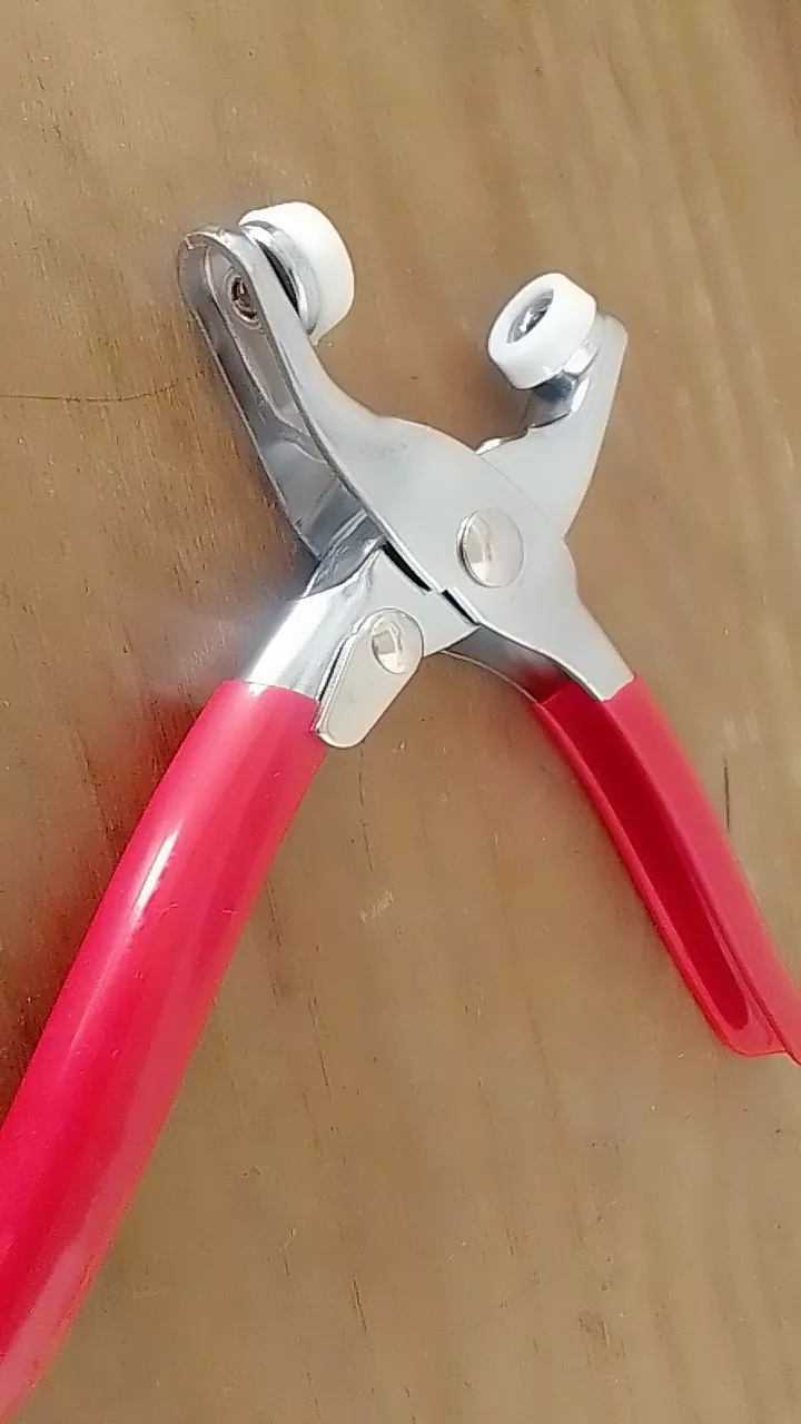 Alicate Aplicador de Botão de Pressão para Roupas de Bebê Latão Inox 150 Peças IZESNAP PRO photo review