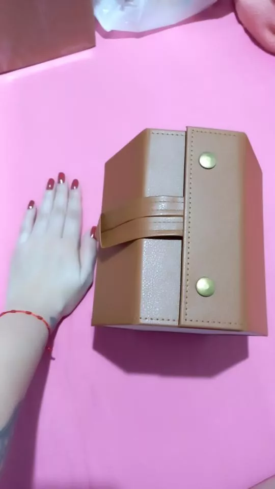 Organizador de Óculos Dobrável 3 Lugares Couro PU, Portátil e Ecológico IZECASE FOLD photo review