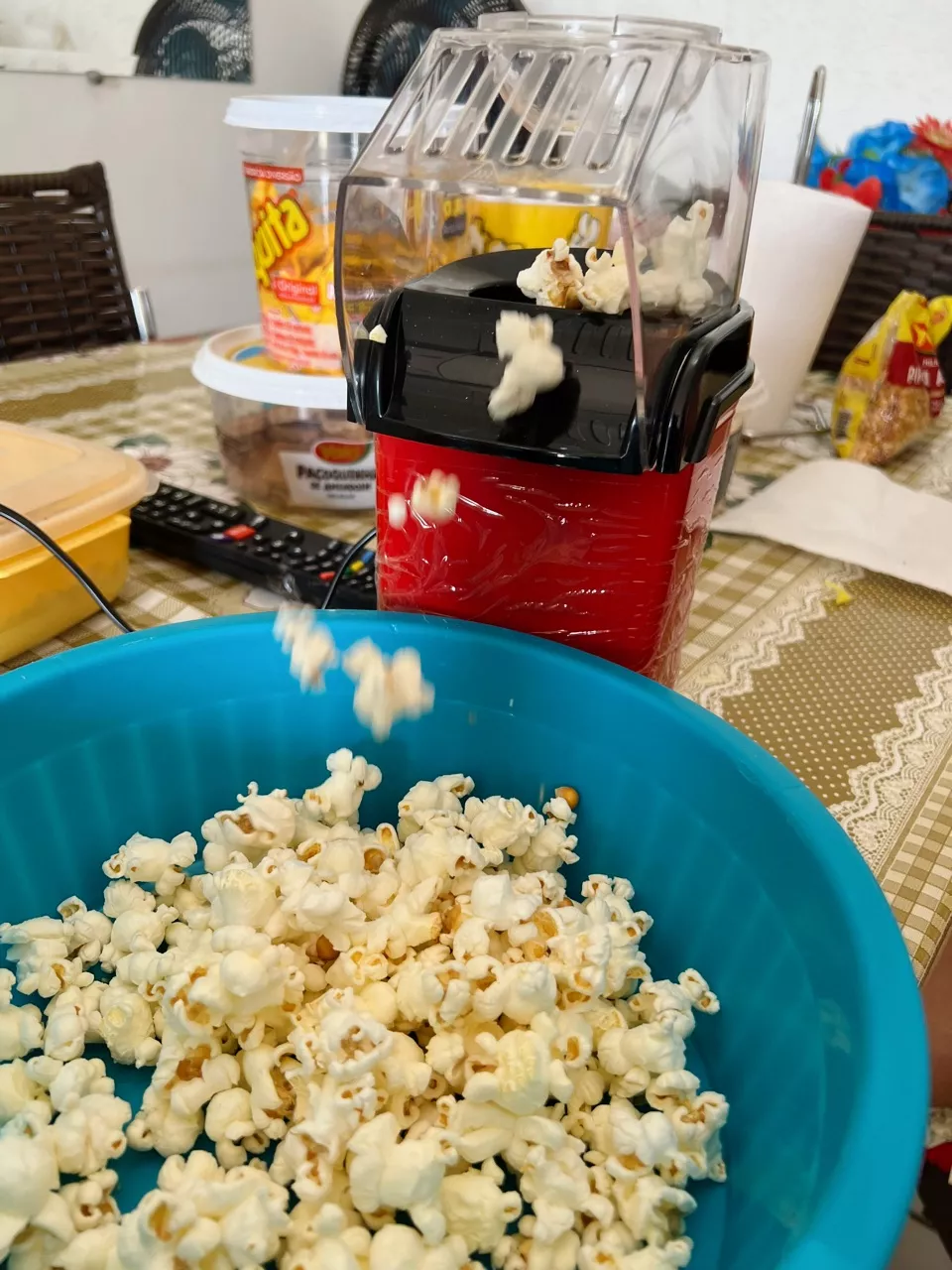 Pipoqueira Elétrica Ar Quente Sem Óleo 1200W Vermelha IZEPOPCORN FIT photo review