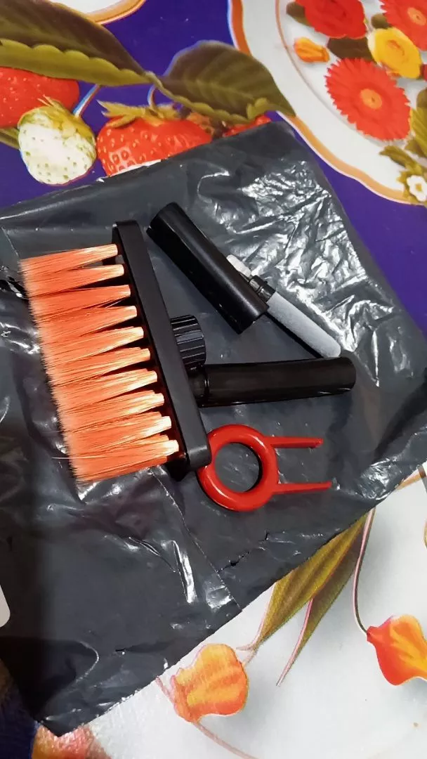 Kit Limpeza 5 em 1 Fones Sem Fio, Teclado, Headset Cerdas Macias IZECLARITY PRO photo review