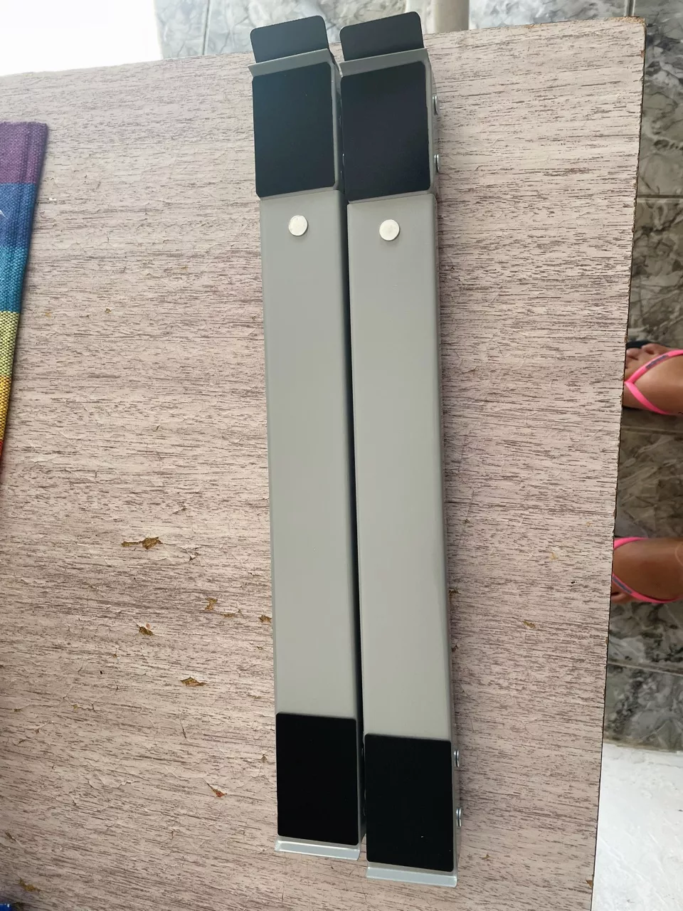 Suporte Com Rodinhas Ajustável Para Geladeira, Fogão E Máquina De Lavar Até 200kg, Freio E Base Antiderrapante IZELOAD PRO photo review