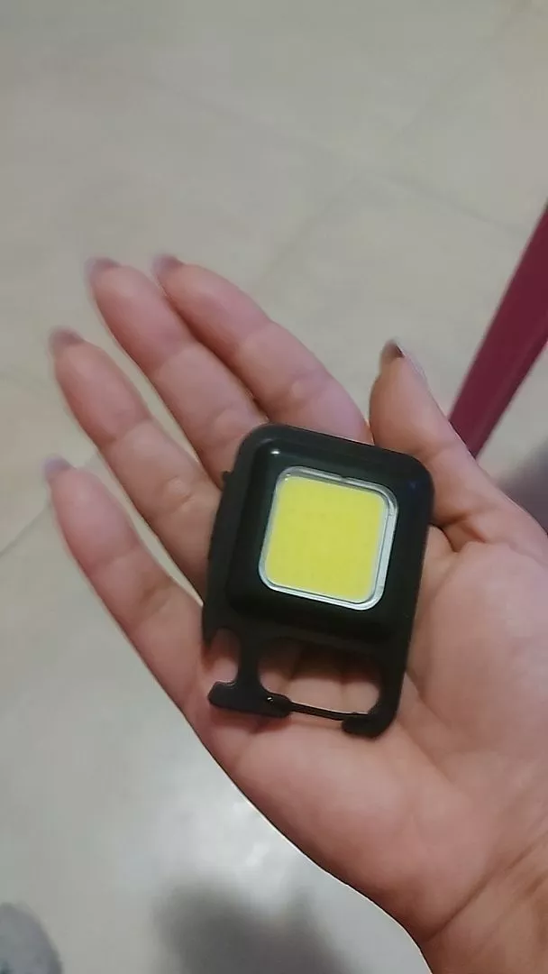 Mini Lanterna Led Portátil USB Recarregável Tática Abridor IZEFLASH PRO photo review