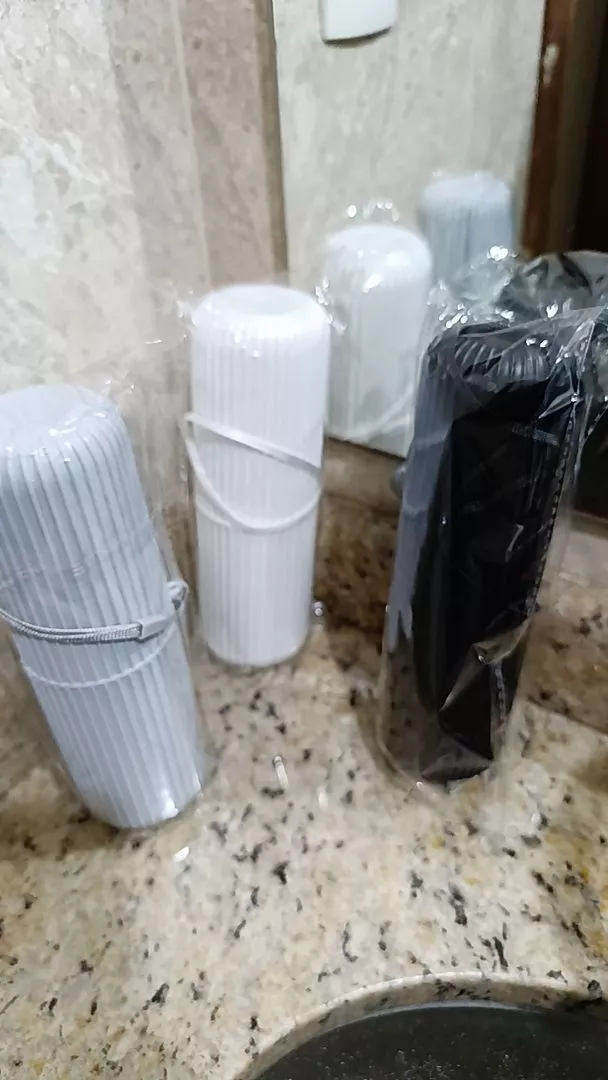 Estojo Porta Escova de Dente Vedado Viagem Compacto com Alça IZECARE TRAVEL photo review