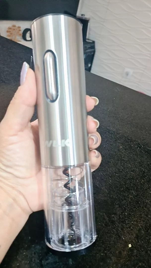 Abridor de Vinho Elétrico Recarregável Inox com Tampa a Vácuo IZEOPEN PRO photo review
