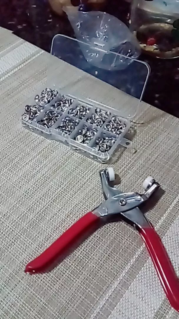 Alicate Aplicador de Botão de Pressão para Roupas de Bebê Latão Inox 150 Peças IZESNAP PRO photo review