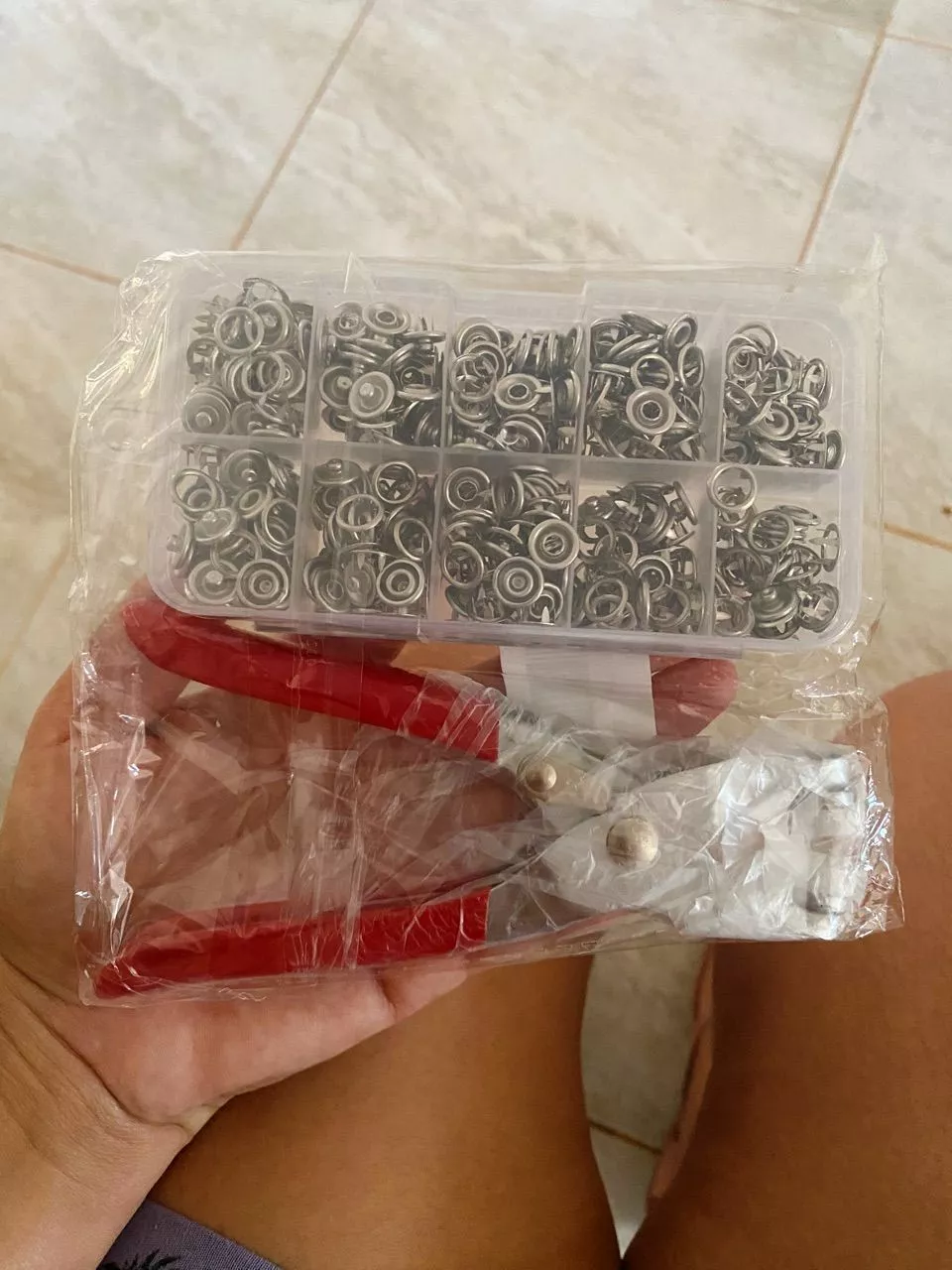 Alicate Aplicador de Botão de Pressão para Roupas de Bebê Latão Inox 150 Peças IZESNAP PRO photo review