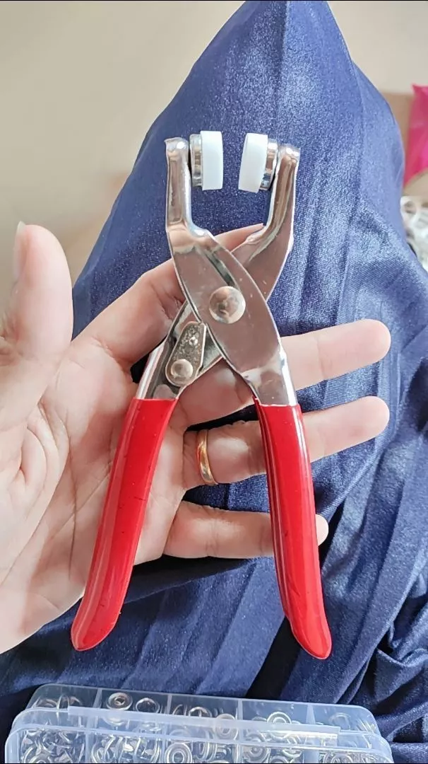 Alicate Aplicador de Botão de Pressão para Roupa de Bebê com 150 Peças, Latão e Inox, Durabilidade IZECARE FIX photo review