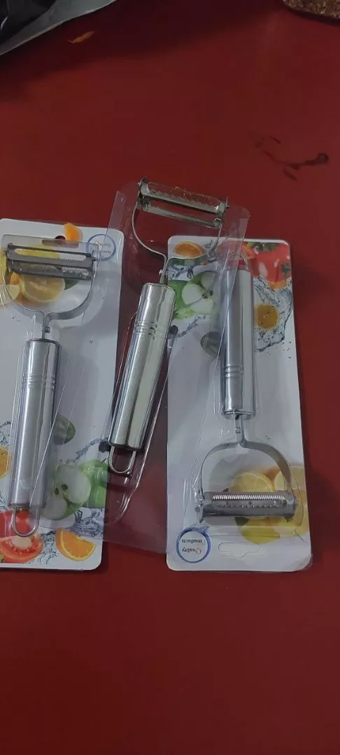 Descascador de Legumes e Frutas Inox Dupla Lâmina Ergonômico IZECHEF PRO photo review