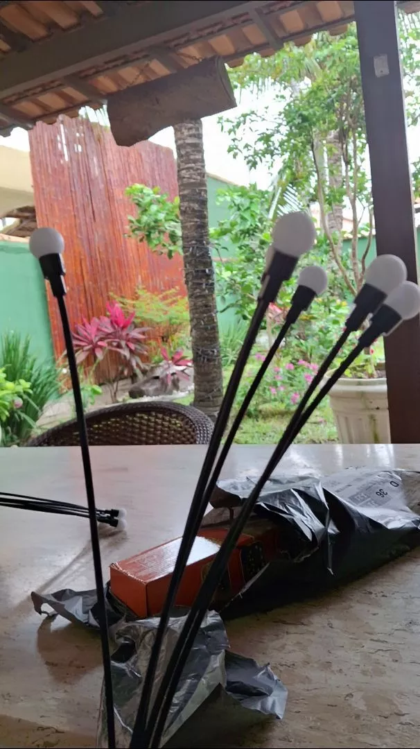 Kit Luminária Solar LED Jardim À Prova D'Água Mudança de Cor Firefly IZEGARDEN LIGHT photo review