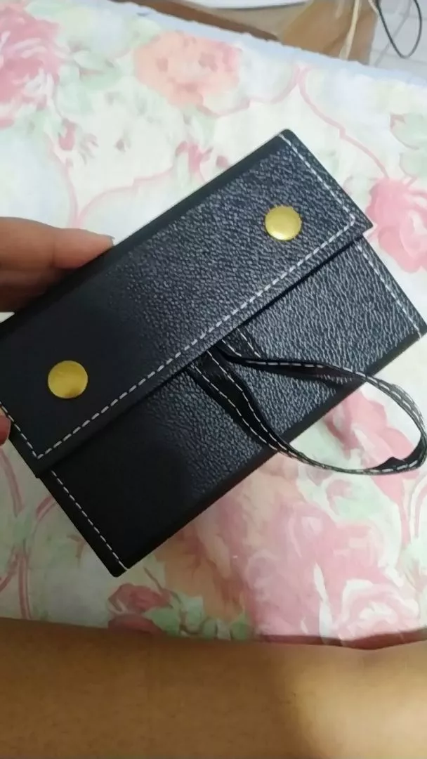 Organizador de Óculos Dobrável 3 Lugares Couro PU, Portátil e Ecológico IZECASE FOLD photo review