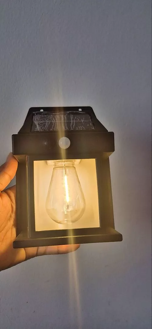Luminária Solar com Sensor de Movimento, 3 Modos de Iluminação, LED, Bateria de Lítio IP65 IZESAFE LIGHT photo review