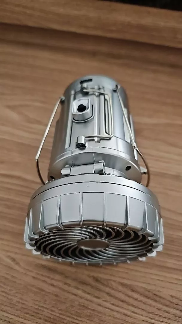 Lampião Solar Retrátil 6 LED Portátil à Prova d'Água para Camping IZEOUTDOOR POWER photo review
