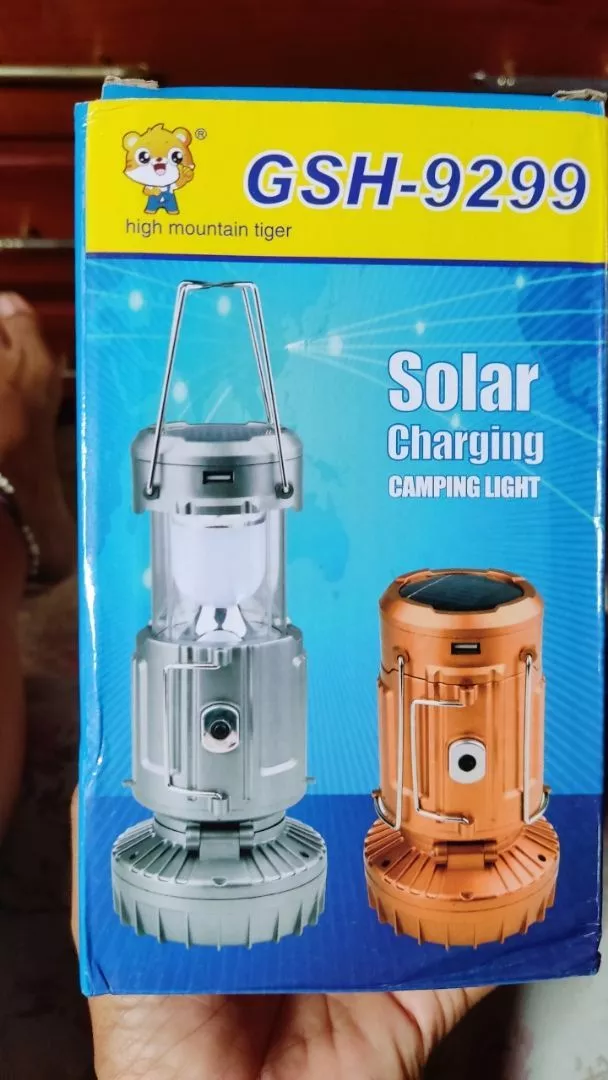 Lampião Solar Retrátil 6 LED Portátil à Prova d'Água para Camping IZEOUTDOOR POWER photo review