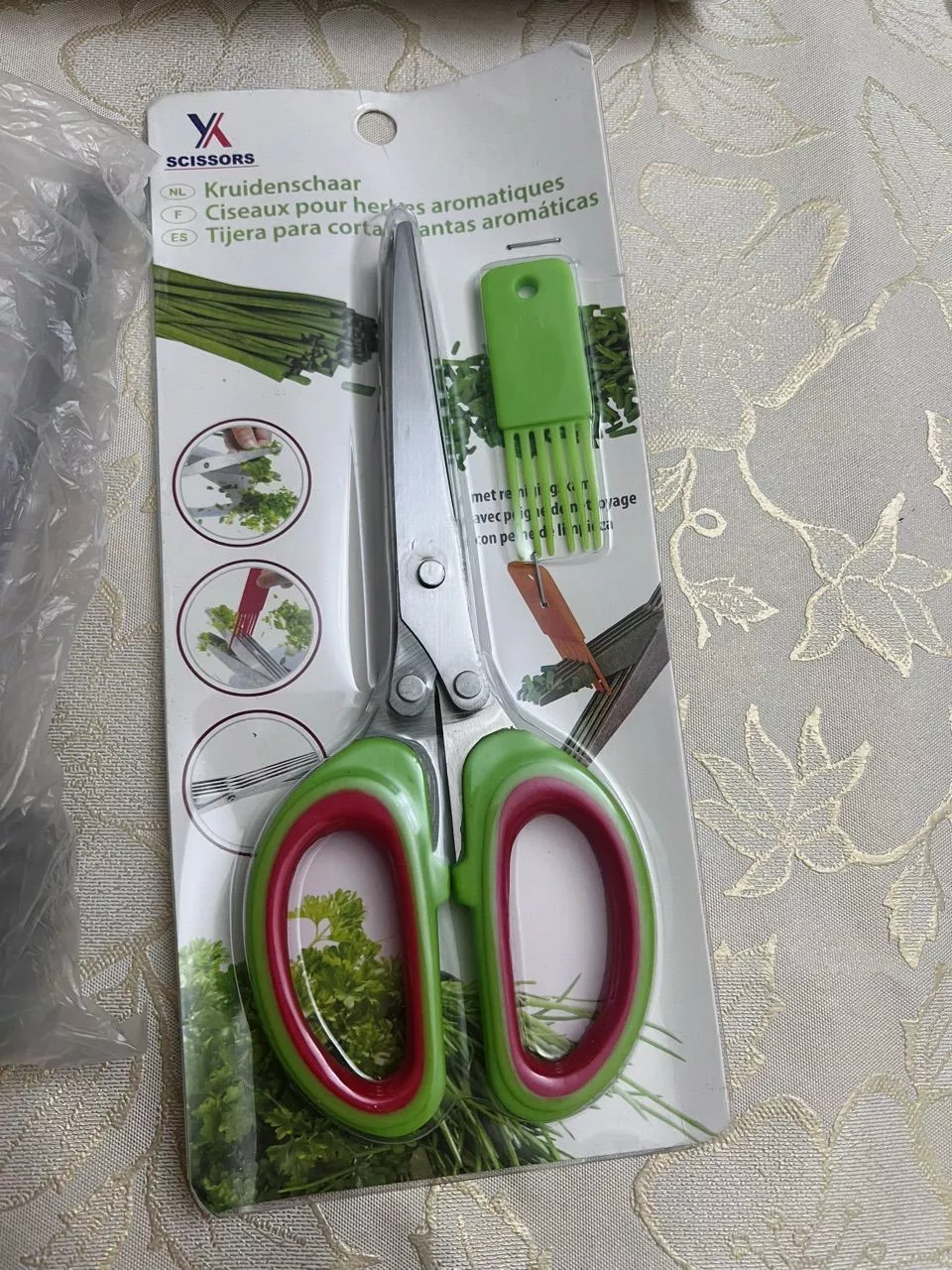 Tesoura 5 Lâminas Inox Multiuso para Cozinha, Corte Preciso de Hortaliças, Cabo Anatômico - IZECUT PRO photo review