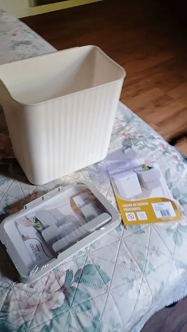 Lixeira Suspensa Adesiva 9L Anti Odor, Fixação Sem Furos, Design Moderno IZECLIP FRESH photo review