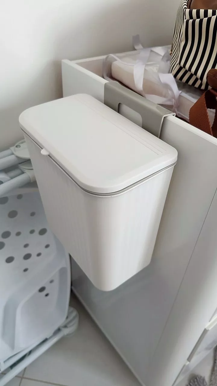Lixeira Suspensa Adesiva 9L Anti Odor, Fixação Sem Furos, Design Moderno IZECLIP FRESH photo review