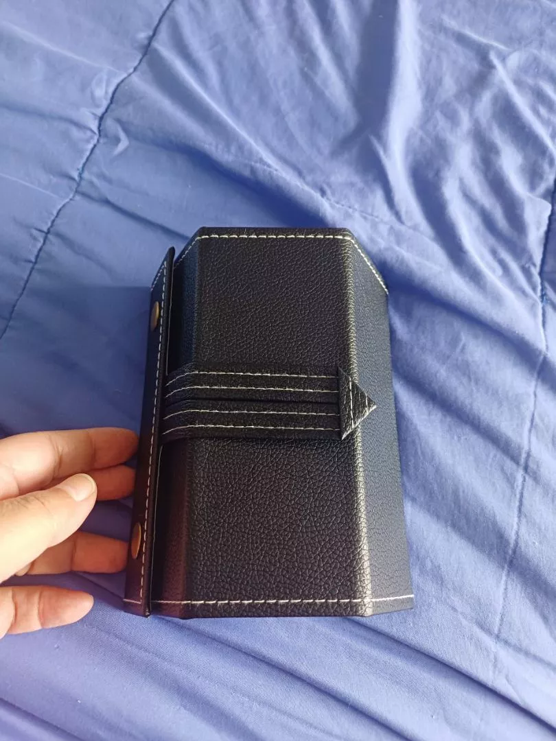 Organizador de Óculos Dobrável 3 Lugares Couro PU, Portátil e Ecológico IZECASE FOLD photo review