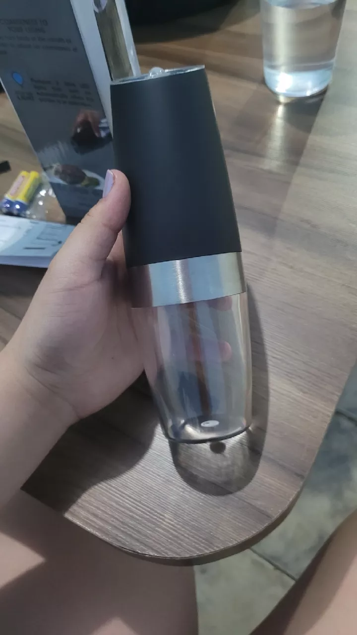 Moedor Elétrico de Pimenta e Sal Automático com Sensor LED, Ajuste de Moagem Fina ou Grossa, Portátil IZEFLAVOR PRO photo review